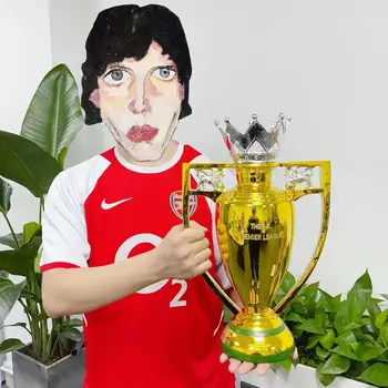 Золотой трофей чемпионата Англии по футболу за непобедимый сезон (36 см)